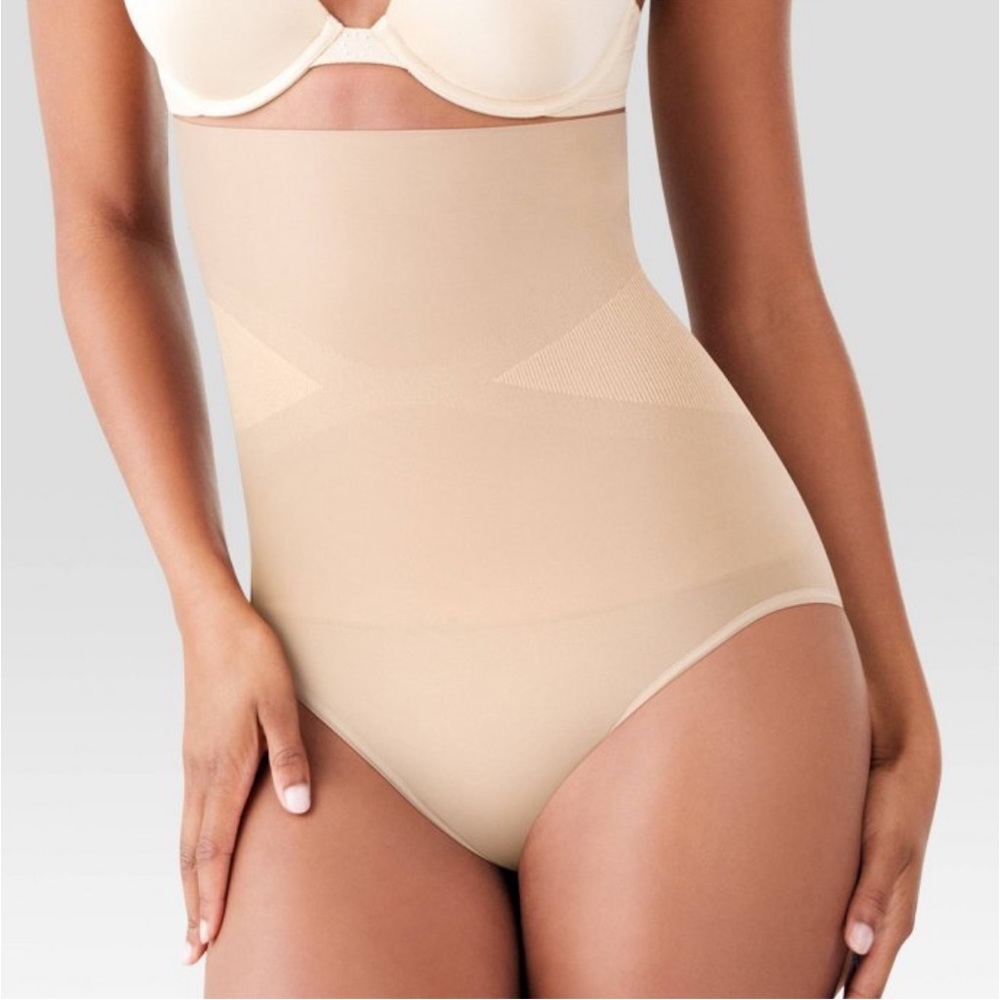NWT! Maidenform Self Expressions Women's
High Waist Briefs 523 - Beige M